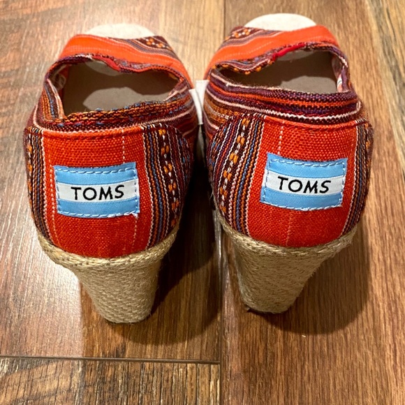 TOMS Lena Peep Toe Espadrille Wedges - Picture 4 of 10
